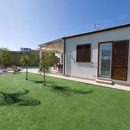 Villa Giada Campofelice Di Roccella Exterior foto
